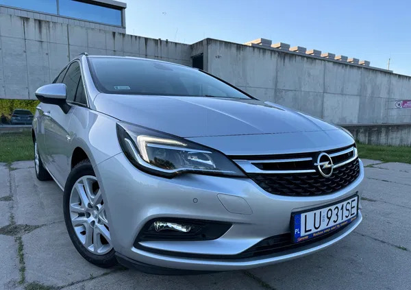 samochody osobowe Opel Astra cena 38900 przebieg: 207000, rok produkcji 2019 z Lublin